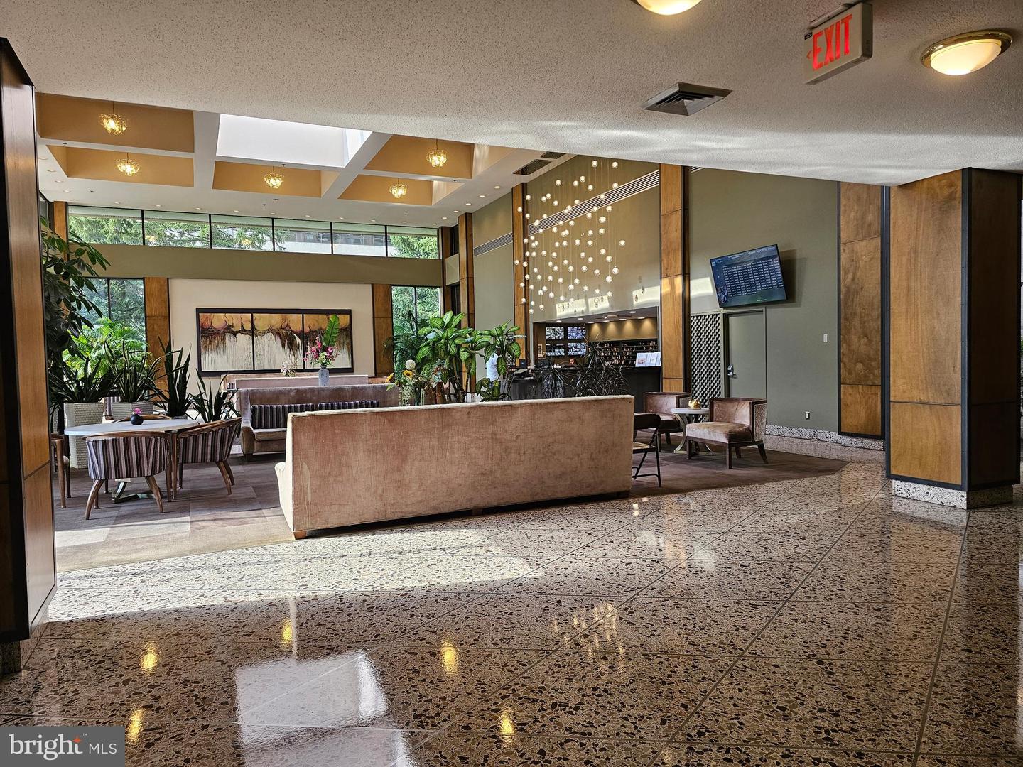 3709 GEORGE MASON DR S #710 EAST, FALLS CHURCH, Virginia 22041, 2 Bedrooms Bedrooms, ,2 BathroomsBathrooms,Residential,For sale,3709 GEORGE MASON DR S #710 EAST,VAFX2291702 MLS # VAFX2291702