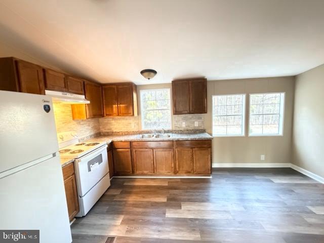 993 MARENGO RD, LA CROSSE, Virginia 23950, 3 Bedrooms Bedrooms, 5 Rooms Rooms,2 BathroomsBathrooms,Residential,For sale,993 MARENGO RD,VAMB2000086 MLS # VAMB2000086