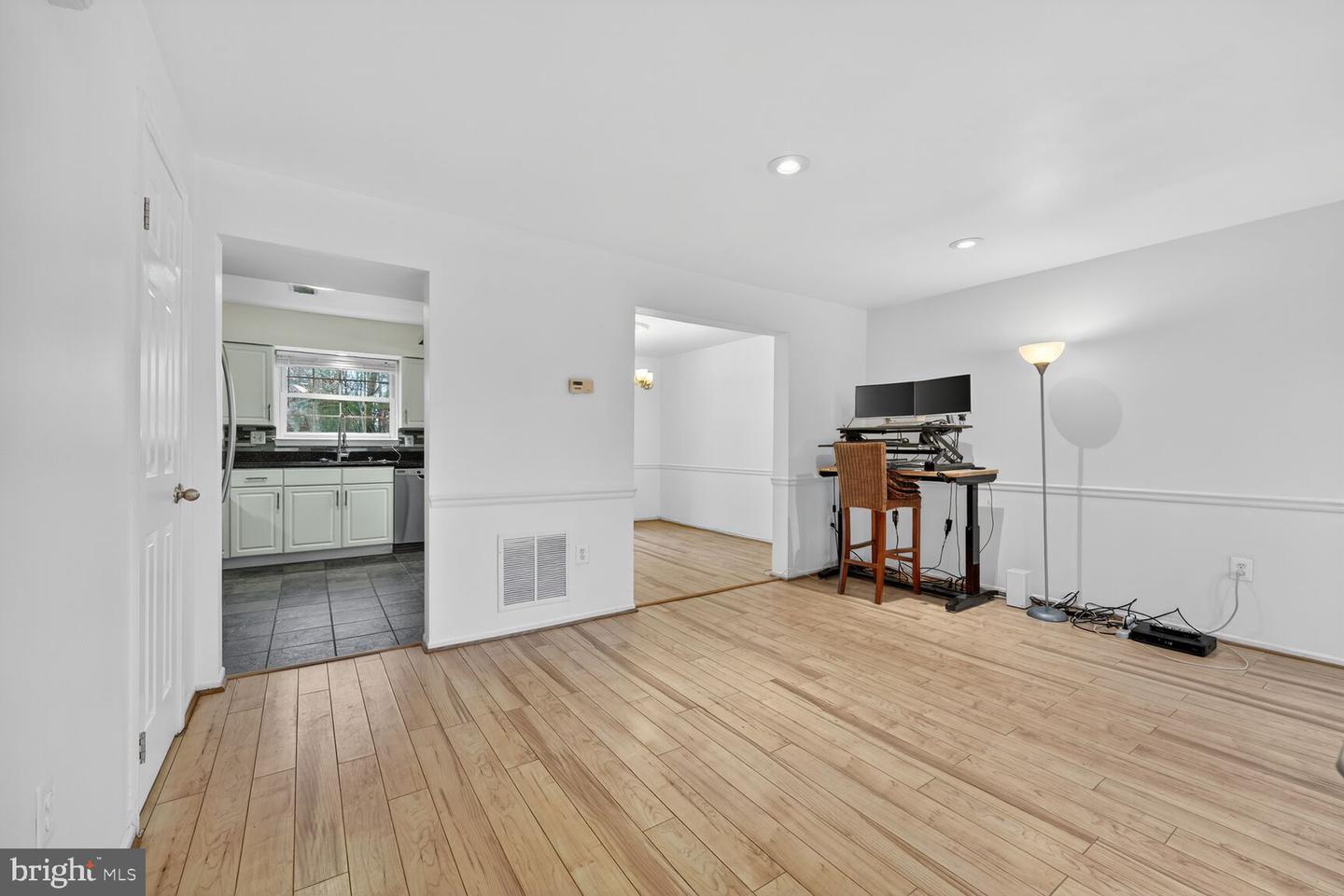 2885 BURGUNDY PL, WOODBRIDGE, Virginia 22192, 3 Bedrooms Bedrooms, ,1 BathroomBathrooms,Residential,For sale,2885 BURGUNDY PL,VAPW2112786 MLS # VAPW2112786