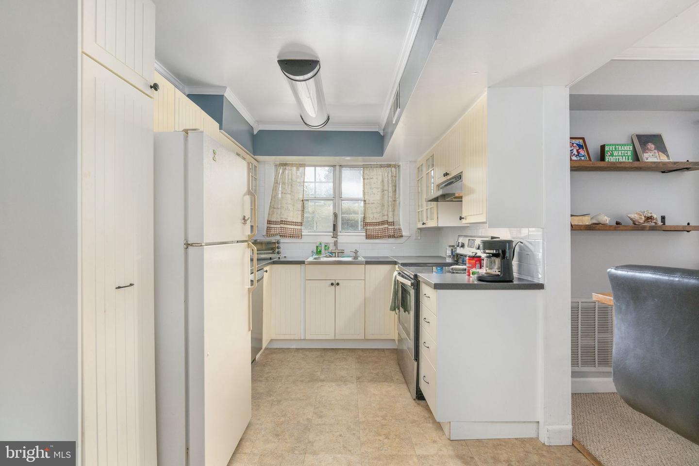 2746 BORDEAUX PL, WOODBRIDGE, Virginia 22192, 3 Bedrooms Bedrooms, ,2 BathroomsBathrooms,Residential,For sale,2746 BORDEAUX PL,VAPW2112802 MLS # VAPW2112802