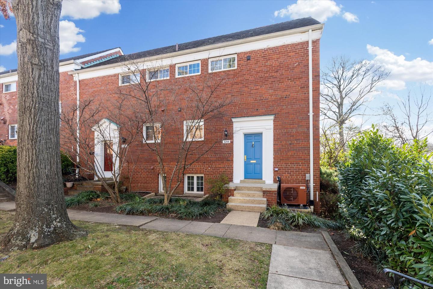 3254 GUNSTON RD, ALEXANDRIA, Virginia 22302, 2 Bedrooms Bedrooms, ,1 BathroomBathrooms,Residential,For sale,3254 GUNSTON RD,VAAX2054292 MLS # VAAX2054292 3254 GUNSTON RD, ALEXANDRIA, Virginia 22302, 2 Bedrooms Bedrooms, ,1 BathroomBathrooms,Residential,For sale,3254 GUNSTON RD,VAAX2054292 MLS # VAAX2054292