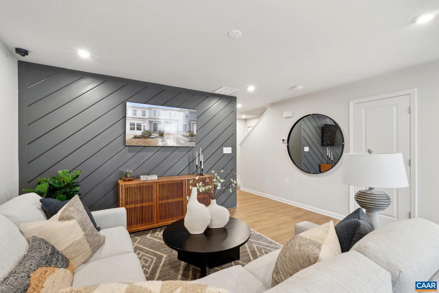 76 SOPHIE KATHRYN DR, BARBOURSVILLE, Virginia 22923, 3 Bedrooms Bedrooms, ,2 BathroomsBathrooms,Residential,For sale,76 SOPHIE KATHRYN DR,673425 MLS # 673425