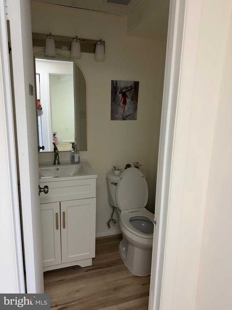 303 MAPLE AVE W #I, VIENNA, Virginia 22180, ,Land,For sale,303 MAPLE AVE W #I,VAFX2291754 MLS # VAFX2291754