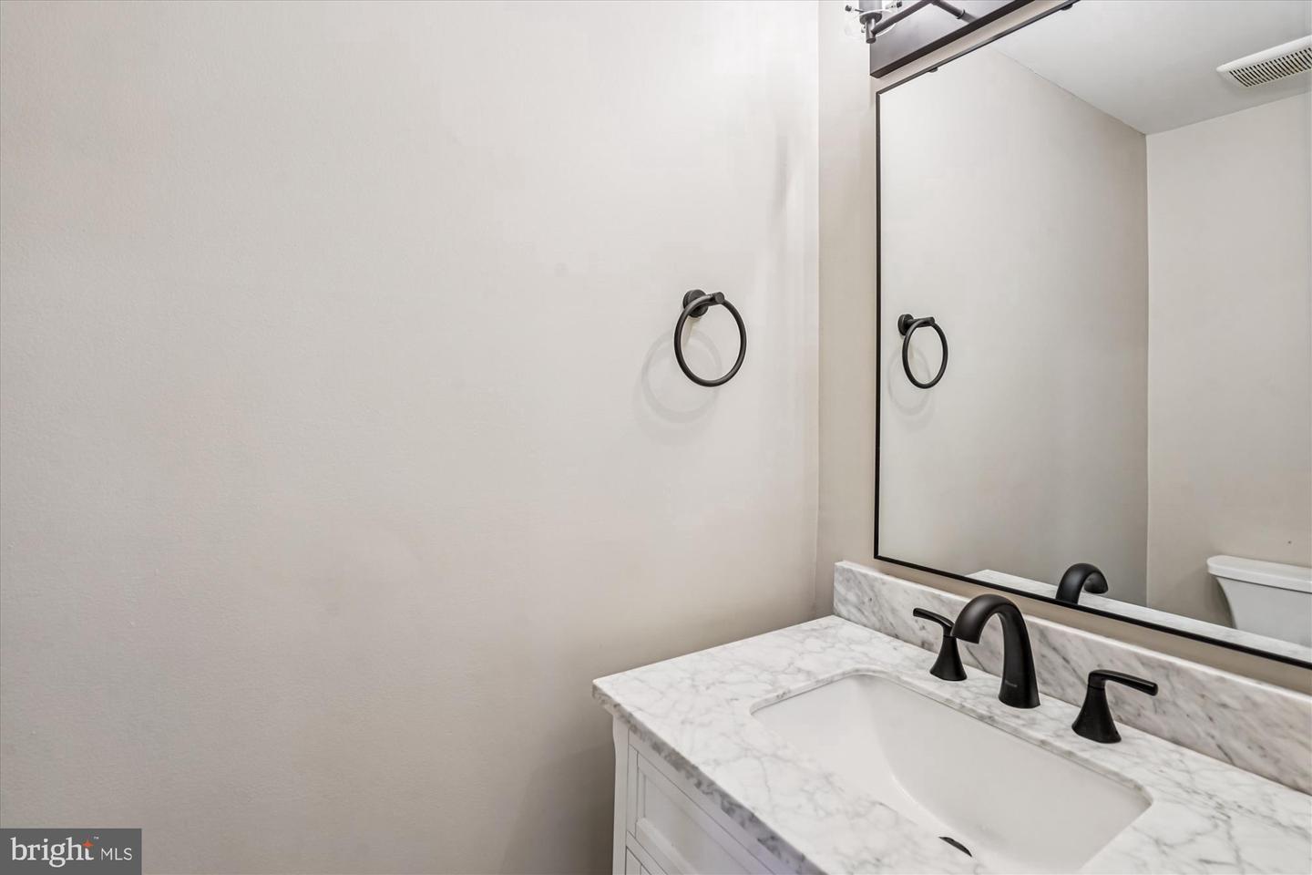 7422 CHUMMLEY CT, FALLS CHURCH, Virginia 22043, 3 Bedrooms Bedrooms, ,3 BathroomsBathrooms,Residential,For sale,7422 CHUMMLEY CT,VAFX2273956 MLS # VAFX2273956