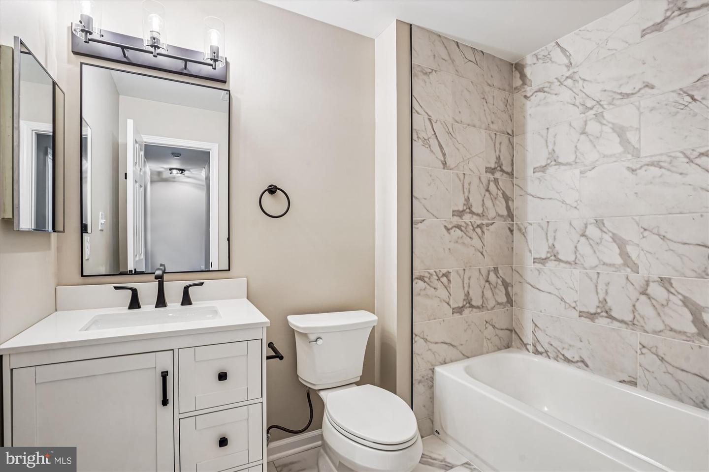 7422 CHUMMLEY CT, FALLS CHURCH, Virginia 22043, 3 Bedrooms Bedrooms, ,3 BathroomsBathrooms,Residential,For sale,7422 CHUMMLEY CT,VAFX2273956 MLS # VAFX2273956