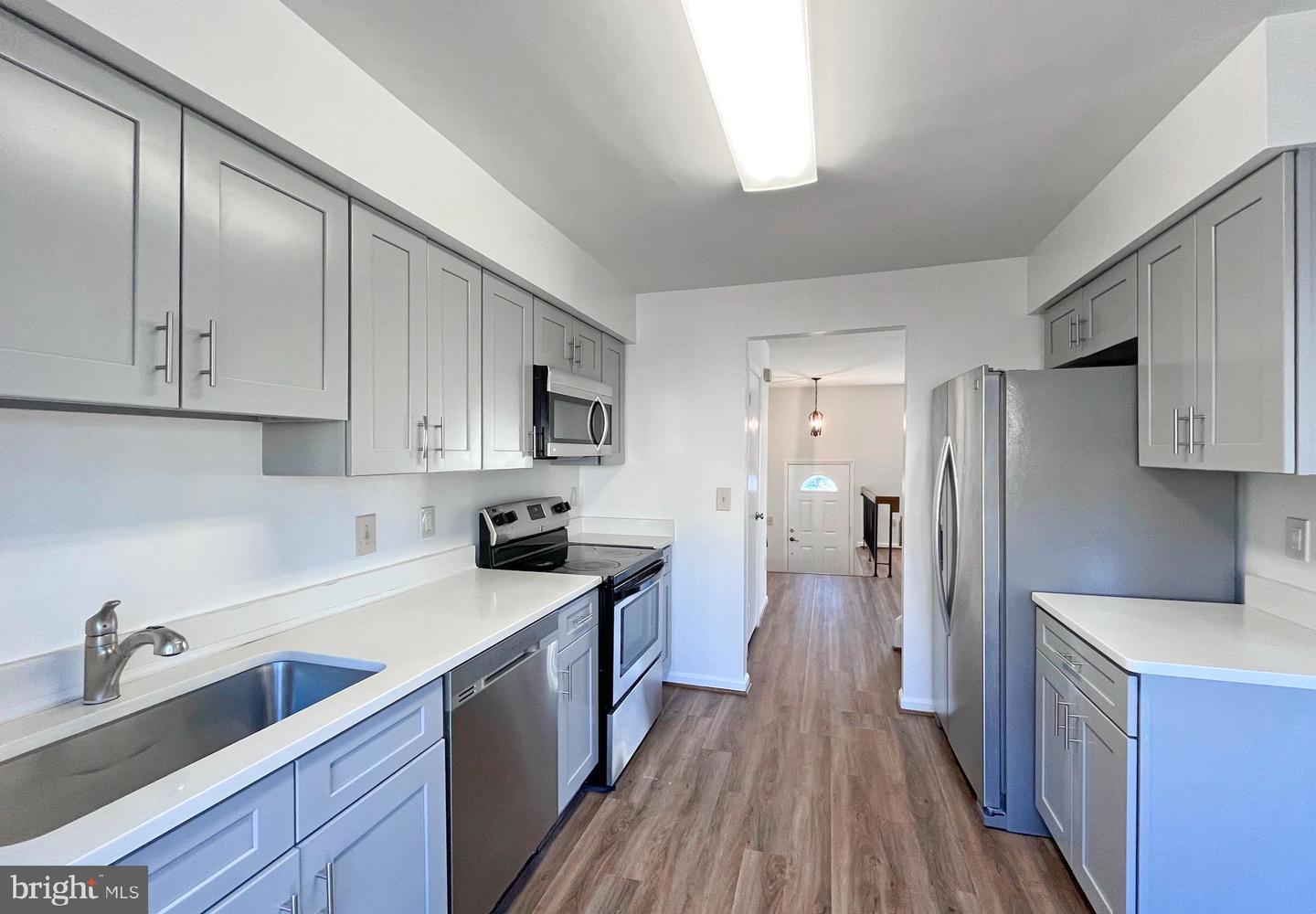 3350 OAKSHADE CT, FAIRFAX, Virginia 22033, 4 Bedrooms Bedrooms, ,3 BathroomsBathrooms,Residential,For sale,3350 OAKSHADE CT,VAFX2279806 MLS # VAFX2279806