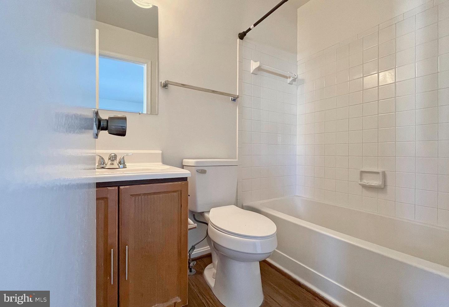 3350 OAKSHADE CT, FAIRFAX, Virginia 22033, 4 Bedrooms Bedrooms, ,3 BathroomsBathrooms,Residential,For sale,3350 OAKSHADE CT,VAFX2279806 MLS # VAFX2279806