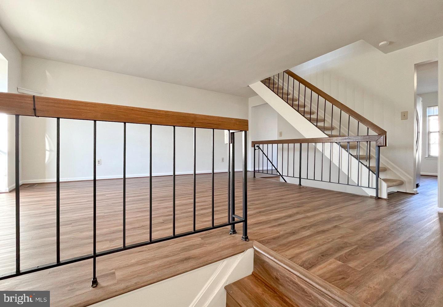 3350 OAKSHADE CT, FAIRFAX, Virginia 22033, 4 Bedrooms Bedrooms, ,3 BathroomsBathrooms,Residential,For sale,3350 OAKSHADE CT,VAFX2279806 MLS # VAFX2279806