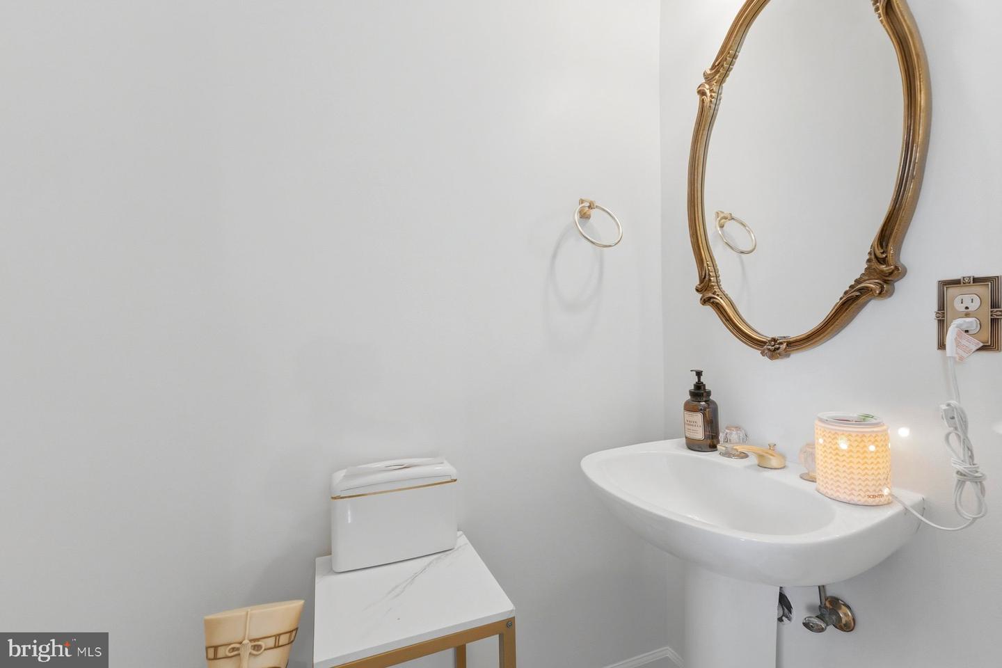 3632 RANSOM PL, ALEXANDRIA, Virginia 22306, 3 Bedrooms Bedrooms, ,2 BathroomsBathrooms,Residential,For sale,3632 RANSOM PL,VAFX2282848 MLS # VAFX2282848 3632 RANSOM PL, ALEXANDRIA, Virginia 22306, 3 Bedrooms Bedrooms, ,2 BathroomsBathrooms,Residential,For sale,3632 RANSOM PL,VAFX2282848 MLS # VAFX2282848