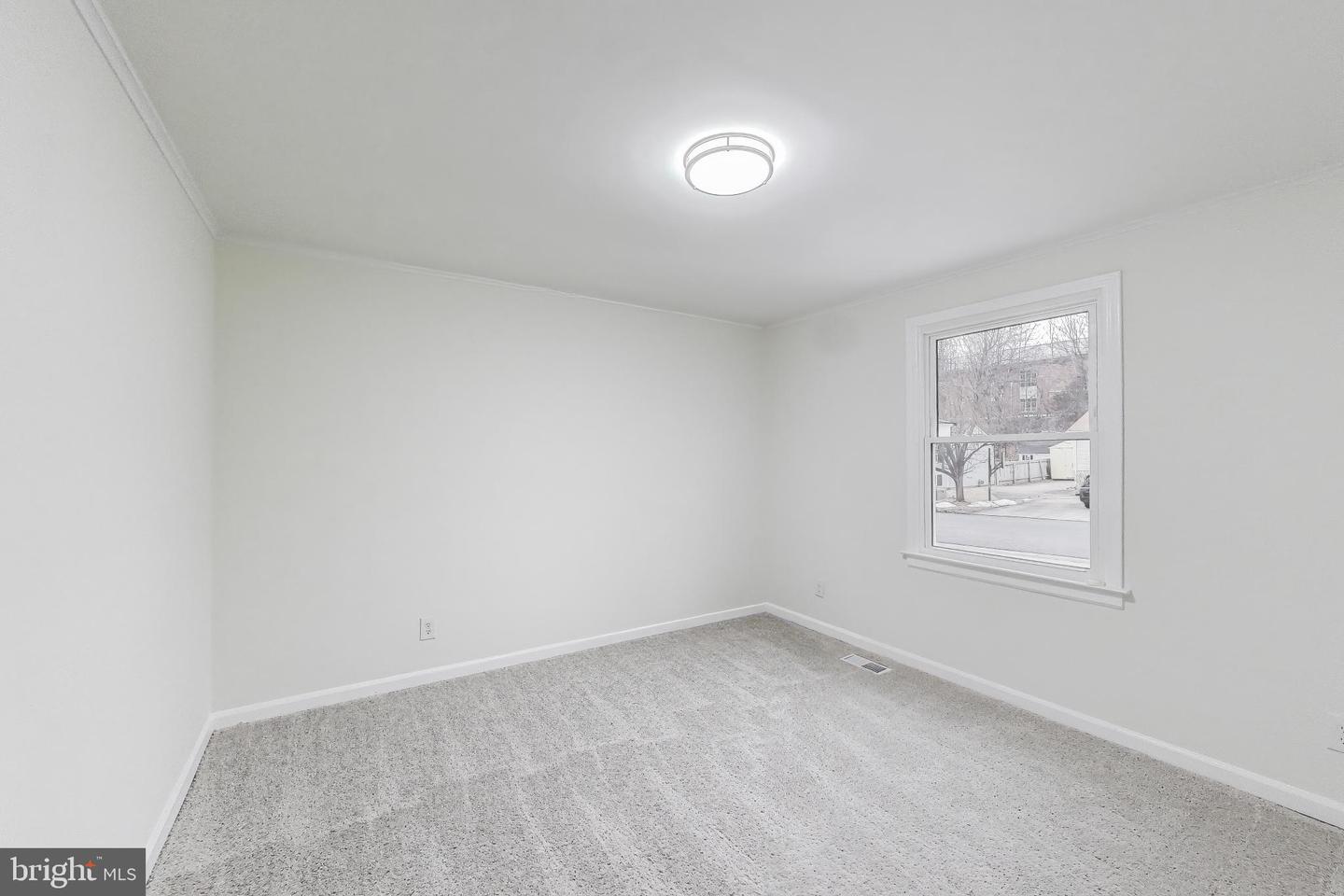 18905 RED OAK LN, TRIANGLE, Virginia 22172, 5 Bedrooms Bedrooms, ,2 BathroomsBathrooms,Residential,For sale,18905 RED OAK LN,VAPW2109606 MLS # VAPW2109606 18905 RED OAK LN, TRIANGLE, Virginia 22172, 5 Bedrooms Bedrooms, ,2 BathroomsBathrooms,Residential,For sale,18905 RED OAK LN,VAPW2109606 MLS # VAPW2109606