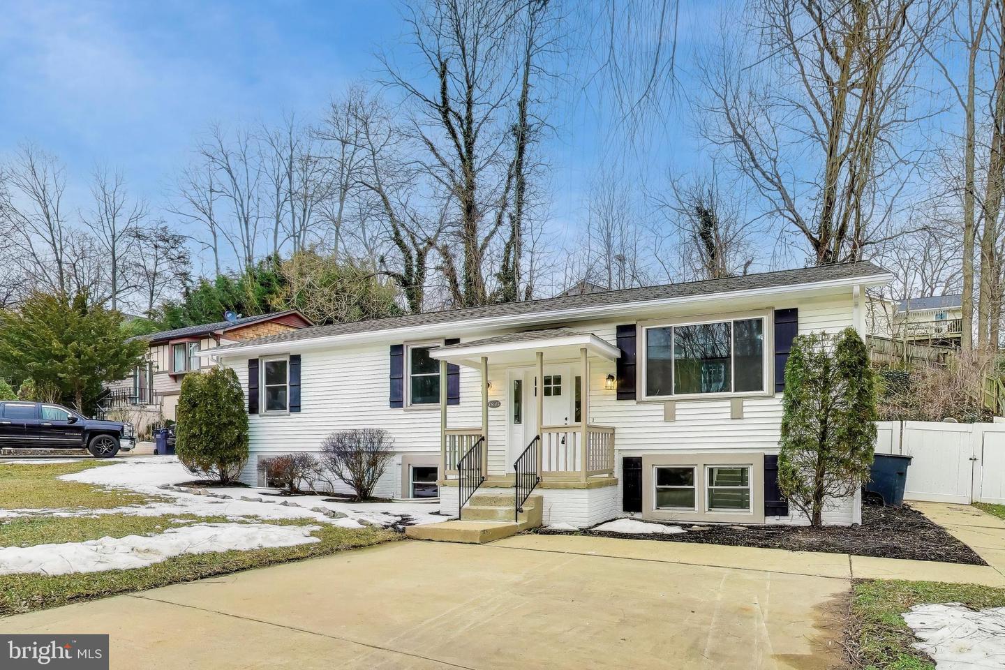 18905 RED OAK LN, TRIANGLE, Virginia 22172, 5 Bedrooms Bedrooms, ,2 BathroomsBathrooms,Residential,For sale,18905 RED OAK LN,VAPW2109606 MLS # VAPW2109606 18905 RED OAK LN, TRIANGLE, Virginia 22172, 5 Bedrooms Bedrooms, ,2 BathroomsBathrooms,Residential,For sale,18905 RED OAK LN,VAPW2109606 MLS # VAPW2109606