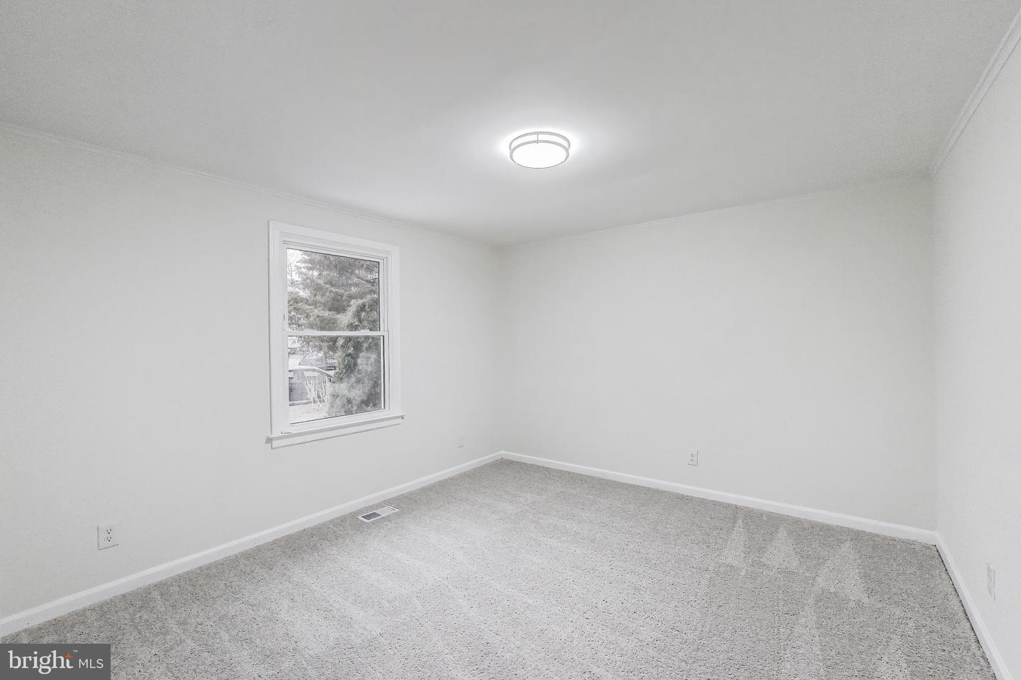 18905 RED OAK LN, TRIANGLE, Virginia 22172, 5 Bedrooms Bedrooms, ,2 BathroomsBathrooms,Residential,For sale,18905 RED OAK LN,VAPW2109606 MLS # VAPW2109606 18905 RED OAK LN, TRIANGLE, Virginia 22172, 5 Bedrooms Bedrooms, ,2 BathroomsBathrooms,Residential,For sale,18905 RED OAK LN,VAPW2109606 MLS # VAPW2109606