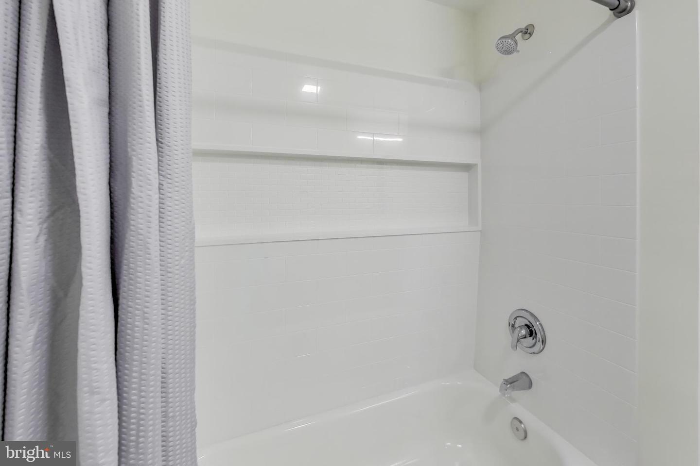 18905 RED OAK LN, TRIANGLE, Virginia 22172, 5 Bedrooms Bedrooms, ,2 BathroomsBathrooms,Residential,For sale,18905 RED OAK LN,VAPW2109606 MLS # VAPW2109606 18905 RED OAK LN, TRIANGLE, Virginia 22172, 5 Bedrooms Bedrooms, ,2 BathroomsBathrooms,Residential,For sale,18905 RED OAK LN,VAPW2109606 MLS # VAPW2109606