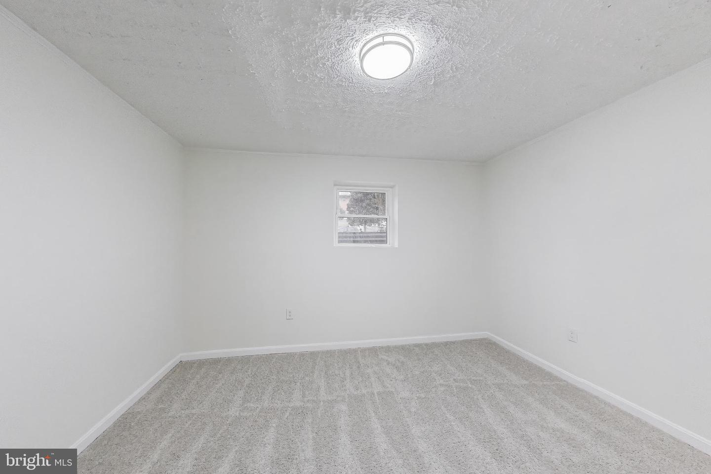 18905 RED OAK LN, TRIANGLE, Virginia 22172, 5 Bedrooms Bedrooms, ,2 BathroomsBathrooms,Residential,For sale,18905 RED OAK LN,VAPW2109606 MLS # VAPW2109606 18905 RED OAK LN, TRIANGLE, Virginia 22172, 5 Bedrooms Bedrooms, ,2 BathroomsBathrooms,Residential,For sale,18905 RED OAK LN,VAPW2109606 MLS # VAPW2109606