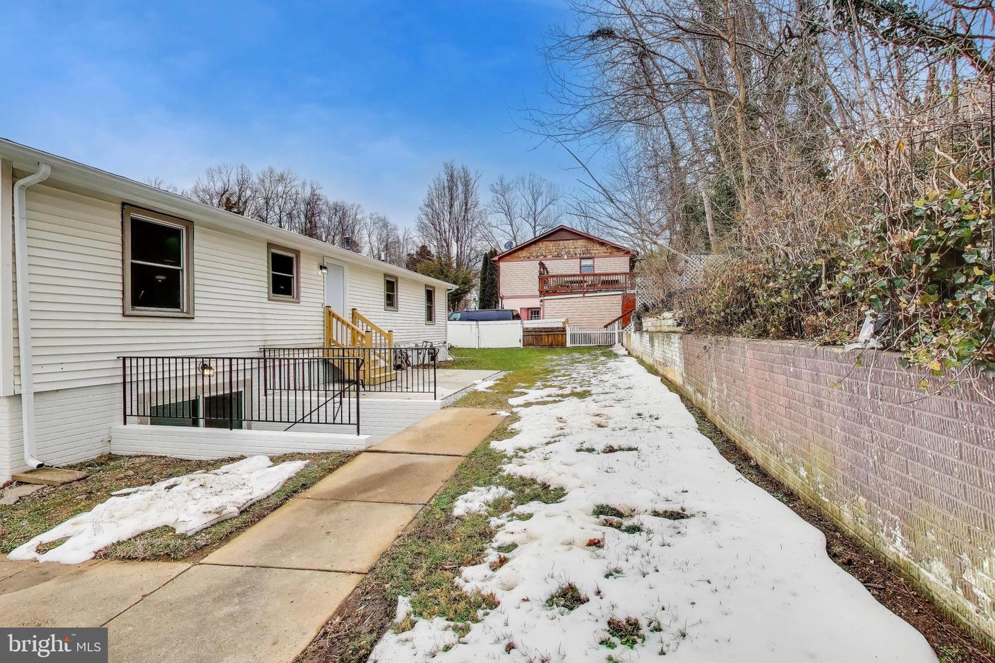 18905 RED OAK LN, TRIANGLE, Virginia 22172, 5 Bedrooms Bedrooms, ,2 BathroomsBathrooms,Residential,For sale,18905 RED OAK LN,VAPW2109606 MLS # VAPW2109606 18905 RED OAK LN, TRIANGLE, Virginia 22172, 5 Bedrooms Bedrooms, ,2 BathroomsBathrooms,Residential,For sale,18905 RED OAK LN,VAPW2109606 MLS # VAPW2109606