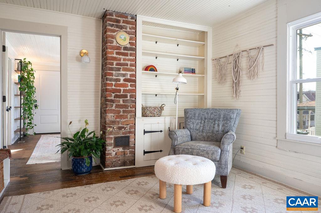 349 NW 10TH ST, CHARLOTTESVILLE, Virginia 22903, 3 Bedrooms Bedrooms, ,2 BathroomsBathrooms,Residential,For sale,349 NW 10TH ST,672141 MLS # 672141