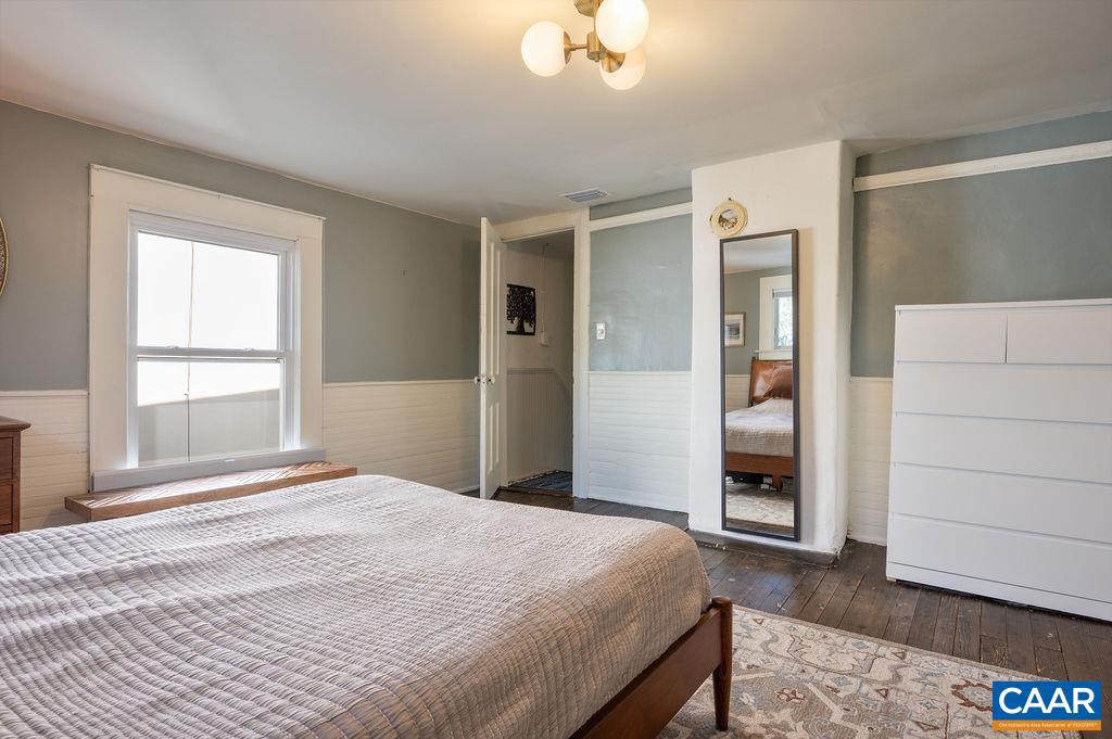 349 NW 10TH ST, CHARLOTTESVILLE, Virginia 22903, 3 Bedrooms Bedrooms, ,2 BathroomsBathrooms,Residential,For sale,349 NW 10TH ST,672141 MLS # 672141