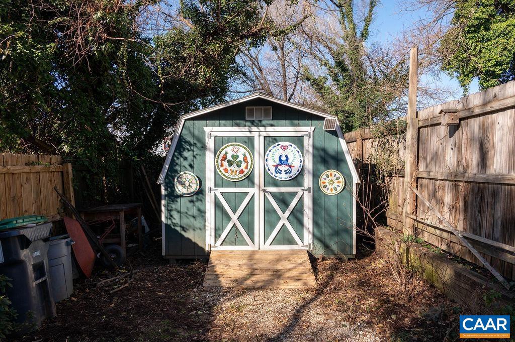 349 NW 10TH ST, CHARLOTTESVILLE, Virginia 22903, 3 Bedrooms Bedrooms, ,2 BathroomsBathrooms,Residential,For sale,349 NW 10TH ST,672141 MLS # 672141