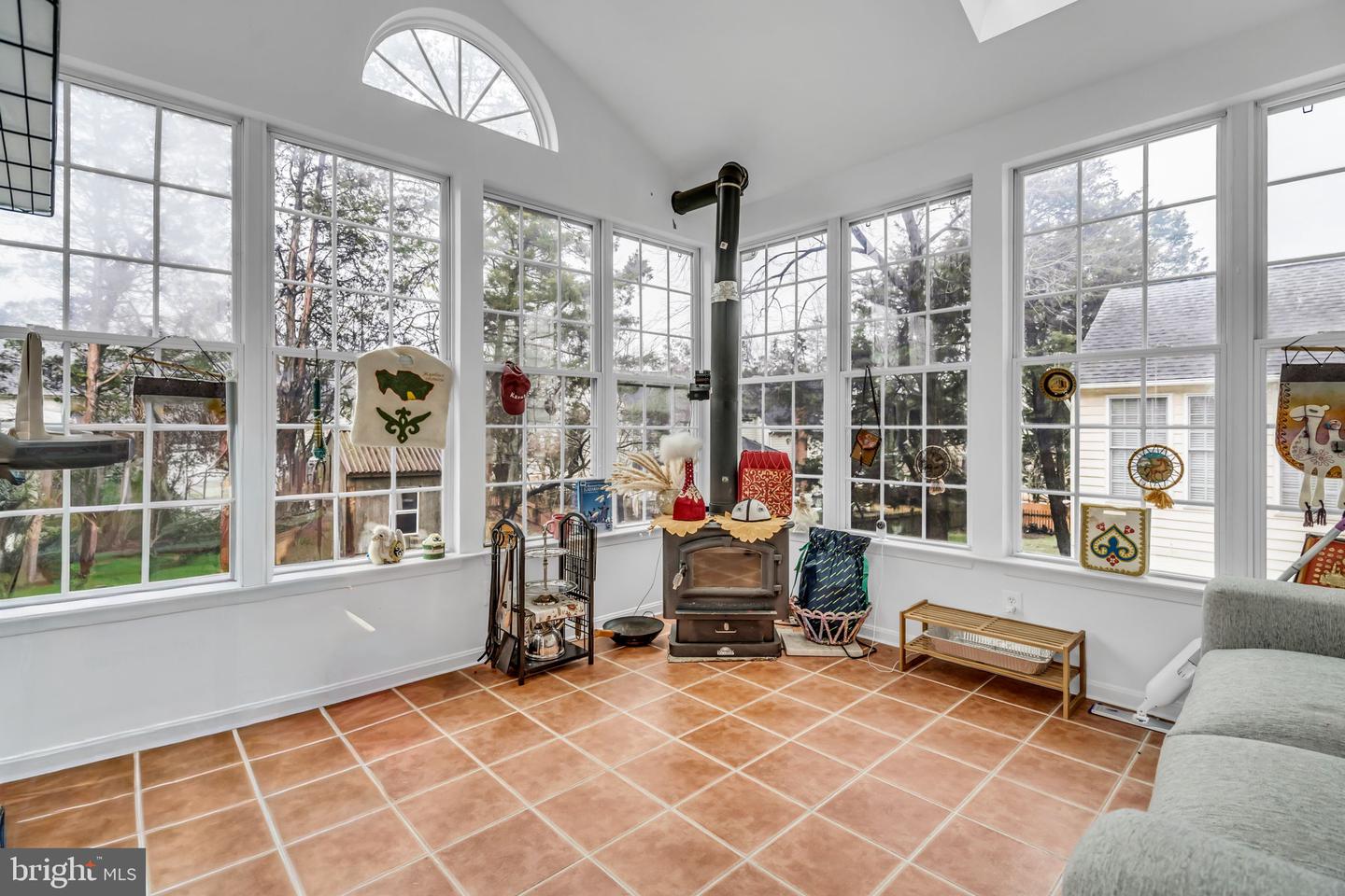 43553 DEMPSEY LN, CHANTILLY, Virginia 20152, 4 Bedrooms Bedrooms, ,3 BathroomsBathrooms,Residential,For sale,43553 DEMPSEY LN,VALO2113900 MLS # VALO2113900