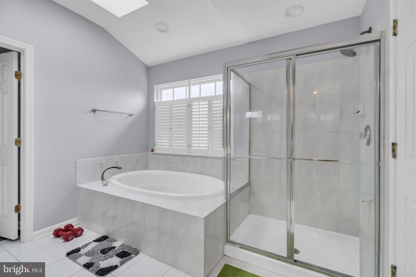 43553 DEMPSEY LN, CHANTILLY, Virginia 20152, 4 Bedrooms Bedrooms, ,3 BathroomsBathrooms,Residential,For sale,43553 DEMPSEY LN,VALO2113900 MLS # VALO2113900