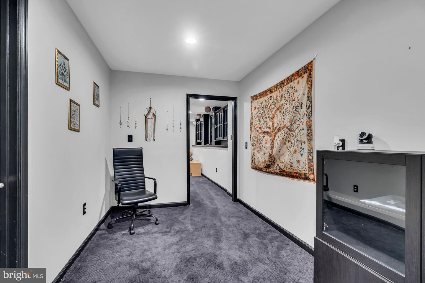 43553 DEMPSEY LN, CHANTILLY, Virginia 20152, 4 Bedrooms Bedrooms, ,3 BathroomsBathrooms,Residential,For sale,43553 DEMPSEY LN,VALO2113900 MLS # VALO2113900