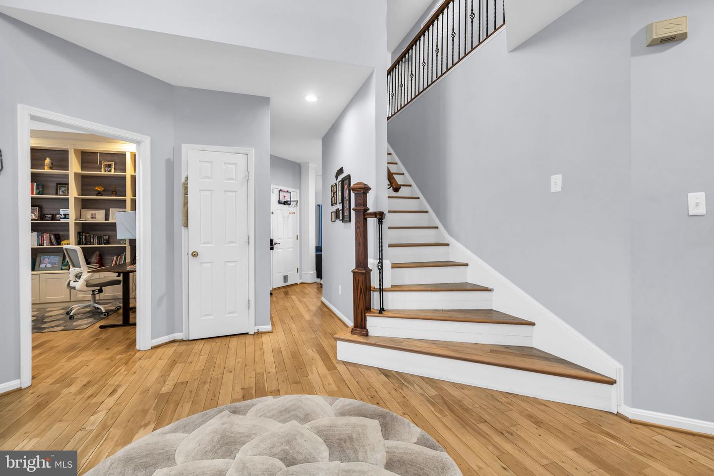 43553 DEMPSEY LN, CHANTILLY, Virginia 20152, 4 Bedrooms Bedrooms, ,3 BathroomsBathrooms,Residential,For sale,43553 DEMPSEY LN,VALO2113900 MLS # VALO2113900