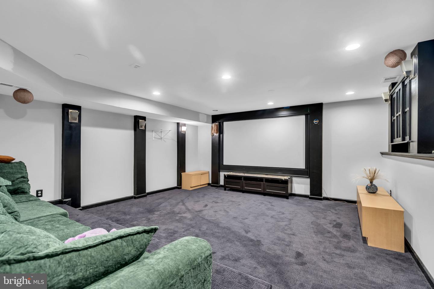 43553 DEMPSEY LN, CHANTILLY, Virginia 20152, 4 Bedrooms Bedrooms, ,3 BathroomsBathrooms,Residential,For sale,43553 DEMPSEY LN,VALO2113900 MLS # VALO2113900