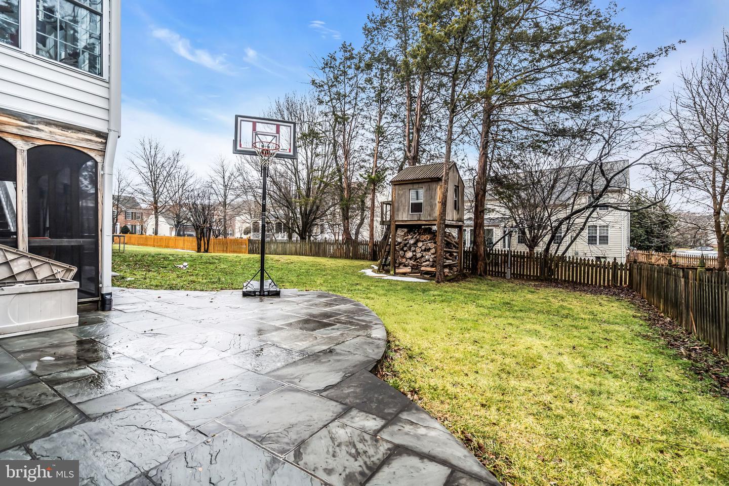 43553 DEMPSEY LN, CHANTILLY, Virginia 20152, 4 Bedrooms Bedrooms, ,3 BathroomsBathrooms,Residential,For sale,43553 DEMPSEY LN,VALO2113900 MLS # VALO2113900