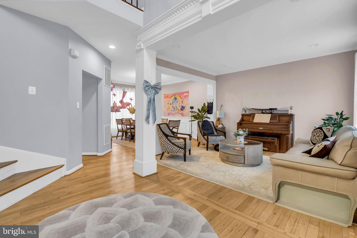 43553 DEMPSEY LN, CHANTILLY, Virginia 20152, 4 Bedrooms Bedrooms, ,3 BathroomsBathrooms,Residential,For sale,43553 DEMPSEY LN,VALO2113900 MLS # VALO2113900