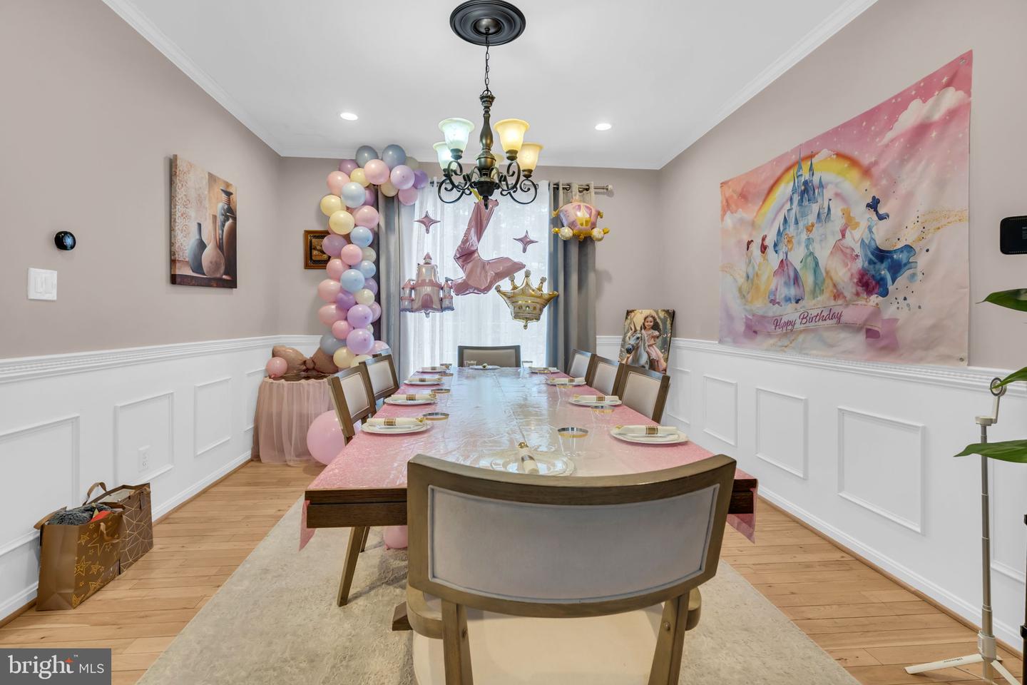 43553 DEMPSEY LN, CHANTILLY, Virginia 20152, 4 Bedrooms Bedrooms, ,3 BathroomsBathrooms,Residential,For sale,43553 DEMPSEY LN,VALO2113900 MLS # VALO2113900