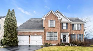 43553 DEMPSEY LN, CHANTILLY, Virginia 20152, 4 Bedrooms Bedrooms, ,3 BathroomsBathrooms,Residential,For sale,43553 DEMPSEY LN,VALO2113900 MLS # VALO2113900