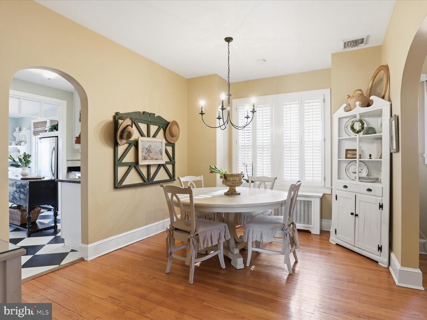 2406 LESLIE AVE, ALEXANDRIA, Virginia 22301, 4 Bedrooms Bedrooms, ,3 BathroomsBathrooms,Residential,For sale,2406 LESLIE AVE,VAAX2053246 MLS # VAAX2053246 2406 LESLIE AVE, ALEXANDRIA, Virginia 22301, 4 Bedrooms Bedrooms, ,3 BathroomsBathrooms,Residential,For sale,2406 LESLIE AVE,VAAX2053246 MLS # VAAX2053246