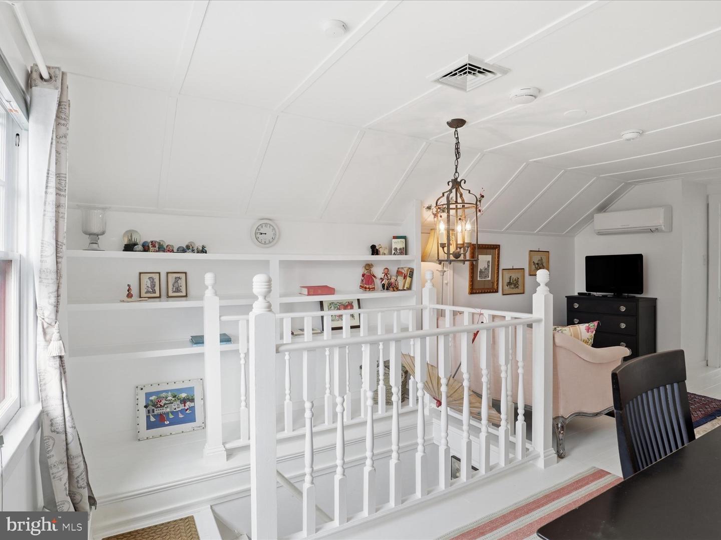 2406 LESLIE AVE, ALEXANDRIA, Virginia 22301, 4 Bedrooms Bedrooms, ,3 BathroomsBathrooms,Residential,For sale,2406 LESLIE AVE,VAAX2053246 MLS # VAAX2053246 2406 LESLIE AVE, ALEXANDRIA, Virginia 22301, 4 Bedrooms Bedrooms, ,3 BathroomsBathrooms,Residential,For sale,2406 LESLIE AVE,VAAX2053246 MLS # VAAX2053246