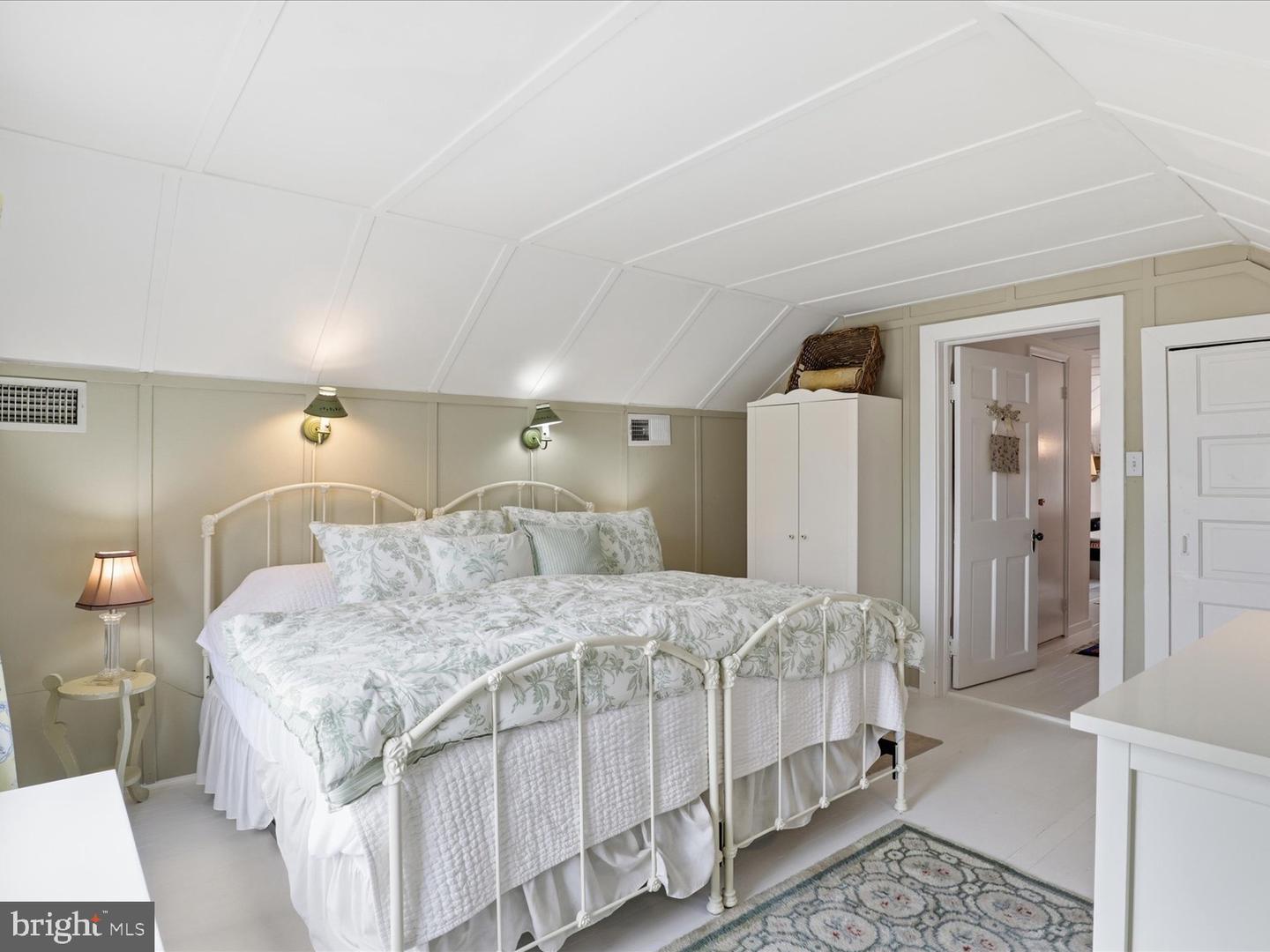 2406 LESLIE AVE, ALEXANDRIA, Virginia 22301, 4 Bedrooms Bedrooms, ,3 BathroomsBathrooms,Residential,For sale,2406 LESLIE AVE,VAAX2053246 MLS # VAAX2053246 2406 LESLIE AVE, ALEXANDRIA, Virginia 22301, 4 Bedrooms Bedrooms, ,3 BathroomsBathrooms,Residential,For sale,2406 LESLIE AVE,VAAX2053246 MLS # VAAX2053246