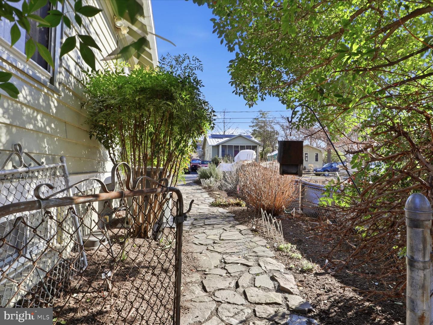 2406 LESLIE AVE, ALEXANDRIA, Virginia 22301, 4 Bedrooms Bedrooms, ,3 BathroomsBathrooms,Residential,For sale,2406 LESLIE AVE,VAAX2053246 MLS # VAAX2053246 2406 LESLIE AVE, ALEXANDRIA, Virginia 22301, 4 Bedrooms Bedrooms, ,3 BathroomsBathrooms,Residential,For sale,2406 LESLIE AVE,VAAX2053246 MLS # VAAX2053246