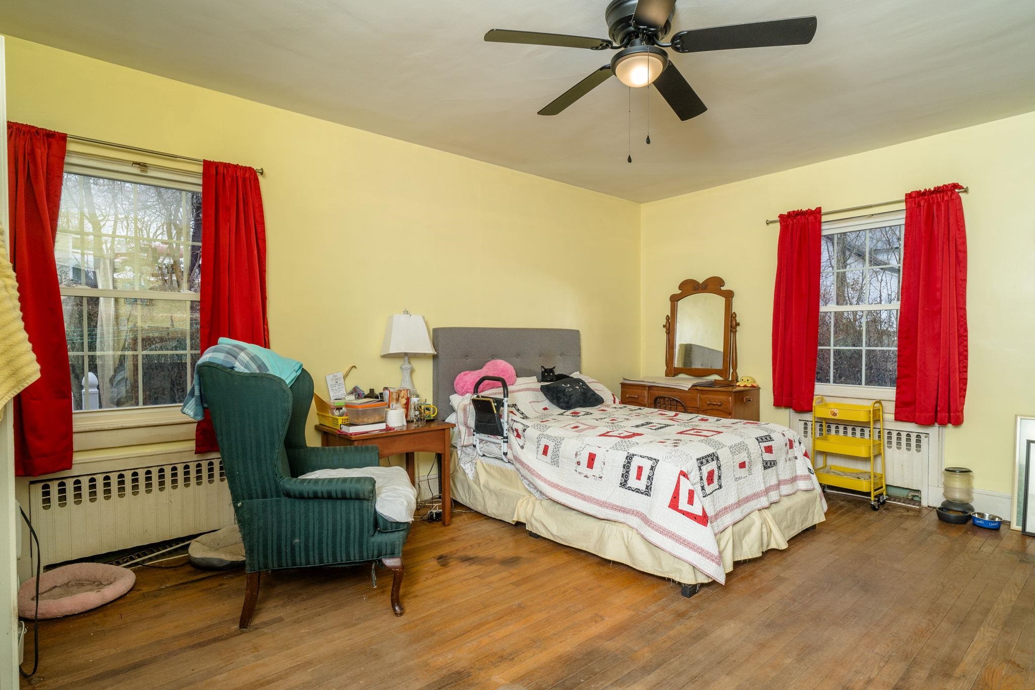 200 MONUMENT AVE, HARRISONBURG, Virginia 22801, 5 Bedrooms Bedrooms, ,2 BathroomsBathrooms,Residential,200 MONUMENT AVE,673432 MLS # 673432