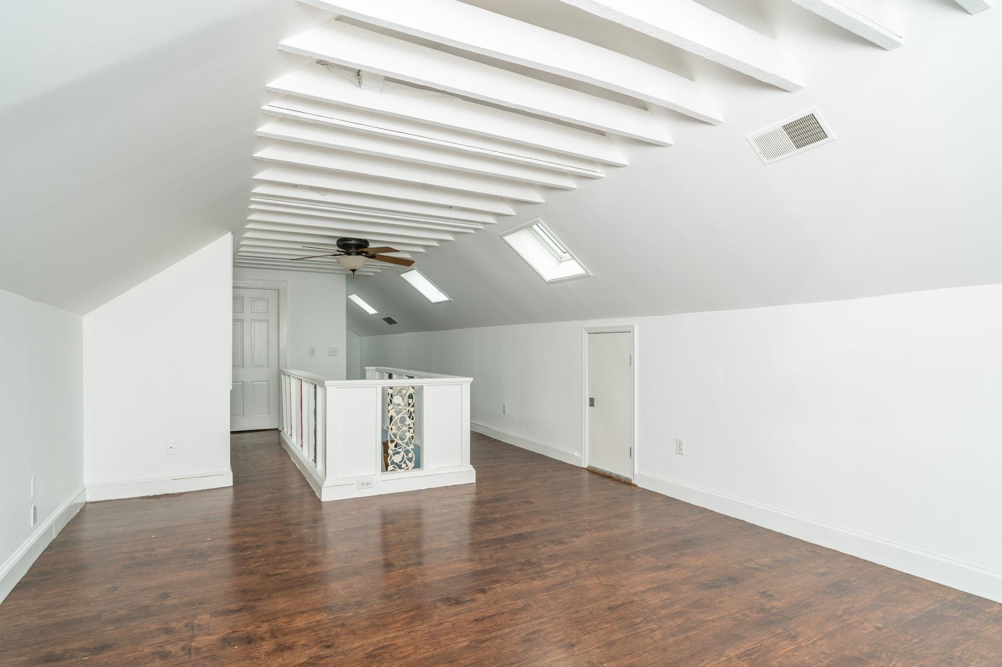 200 MONUMENT AVE, HARRISONBURG, Virginia 22801, 5 Bedrooms Bedrooms, ,2 BathroomsBathrooms,Residential,200 MONUMENT AVE,673432 MLS # 673432