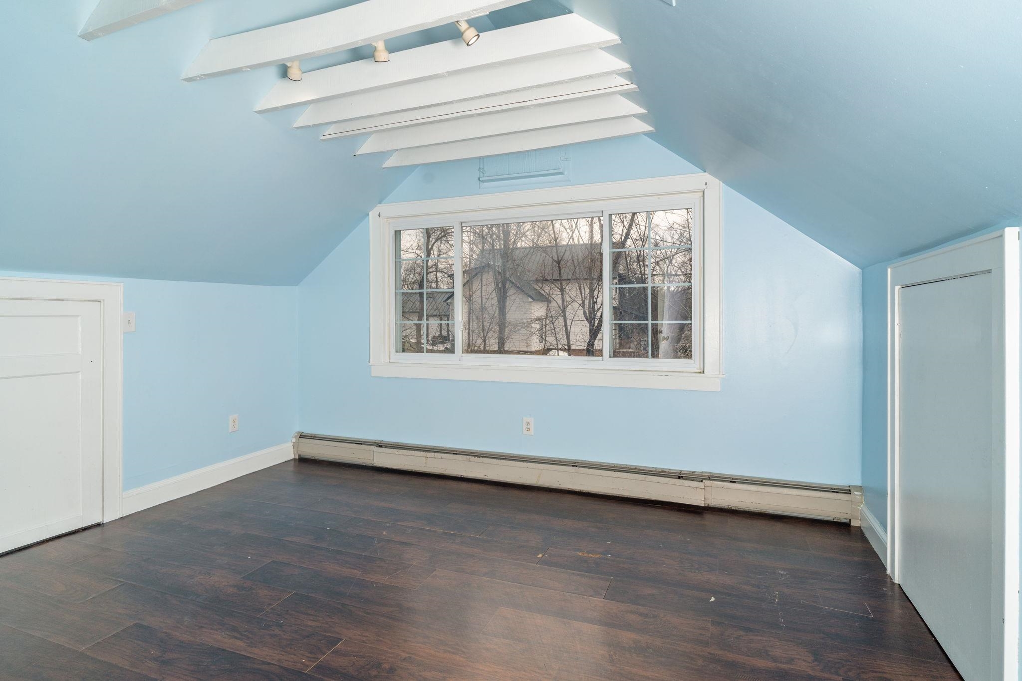 200 MONUMENT AVE, HARRISONBURG, Virginia 22801, 5 Bedrooms Bedrooms, ,2 BathroomsBathrooms,Residential,200 MONUMENT AVE,673432 MLS # 673432