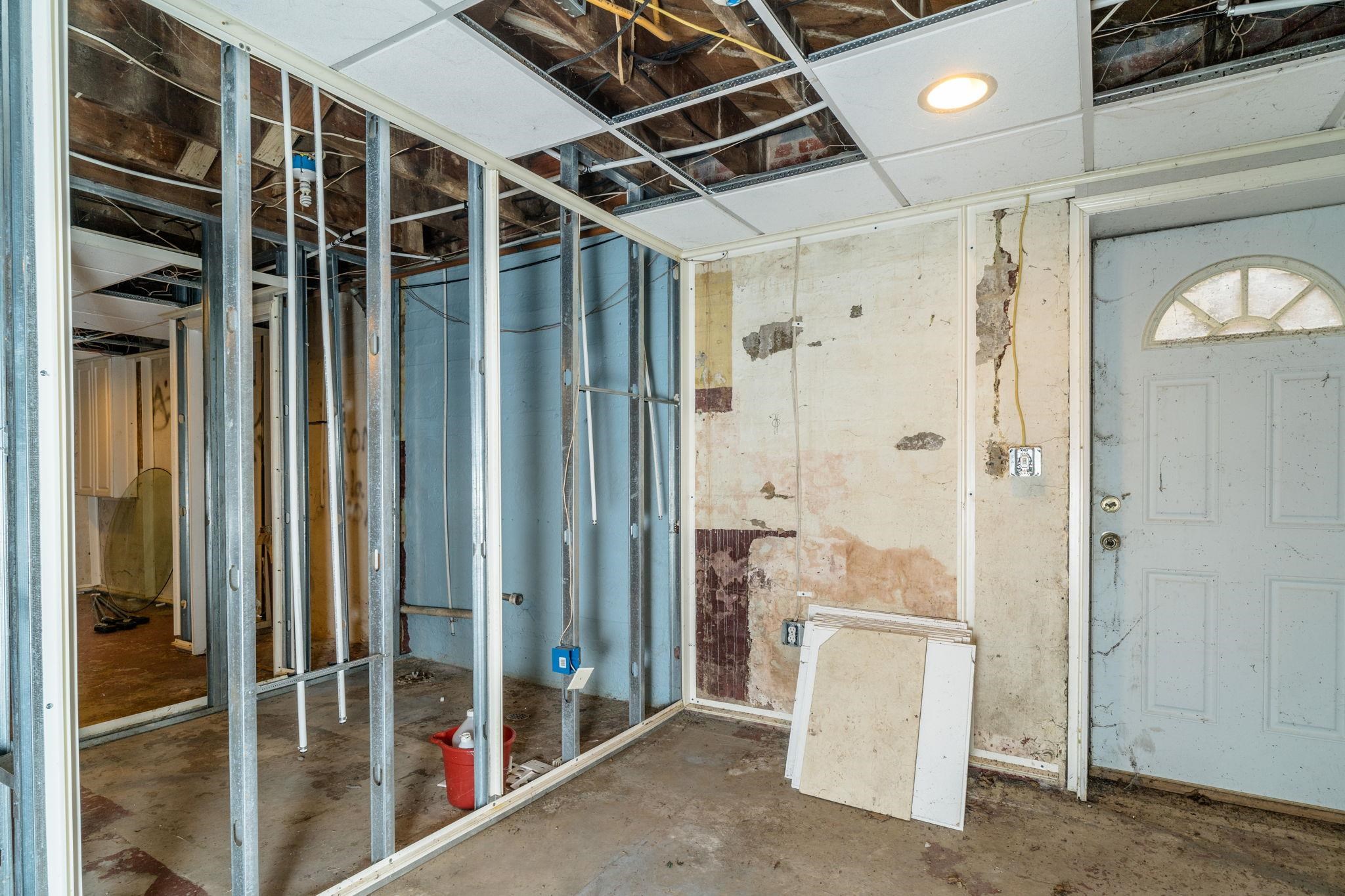 200 MONUMENT AVE, HARRISONBURG, Virginia 22801, 5 Bedrooms Bedrooms, ,2 BathroomsBathrooms,Residential,200 MONUMENT AVE,673432 MLS # 673432