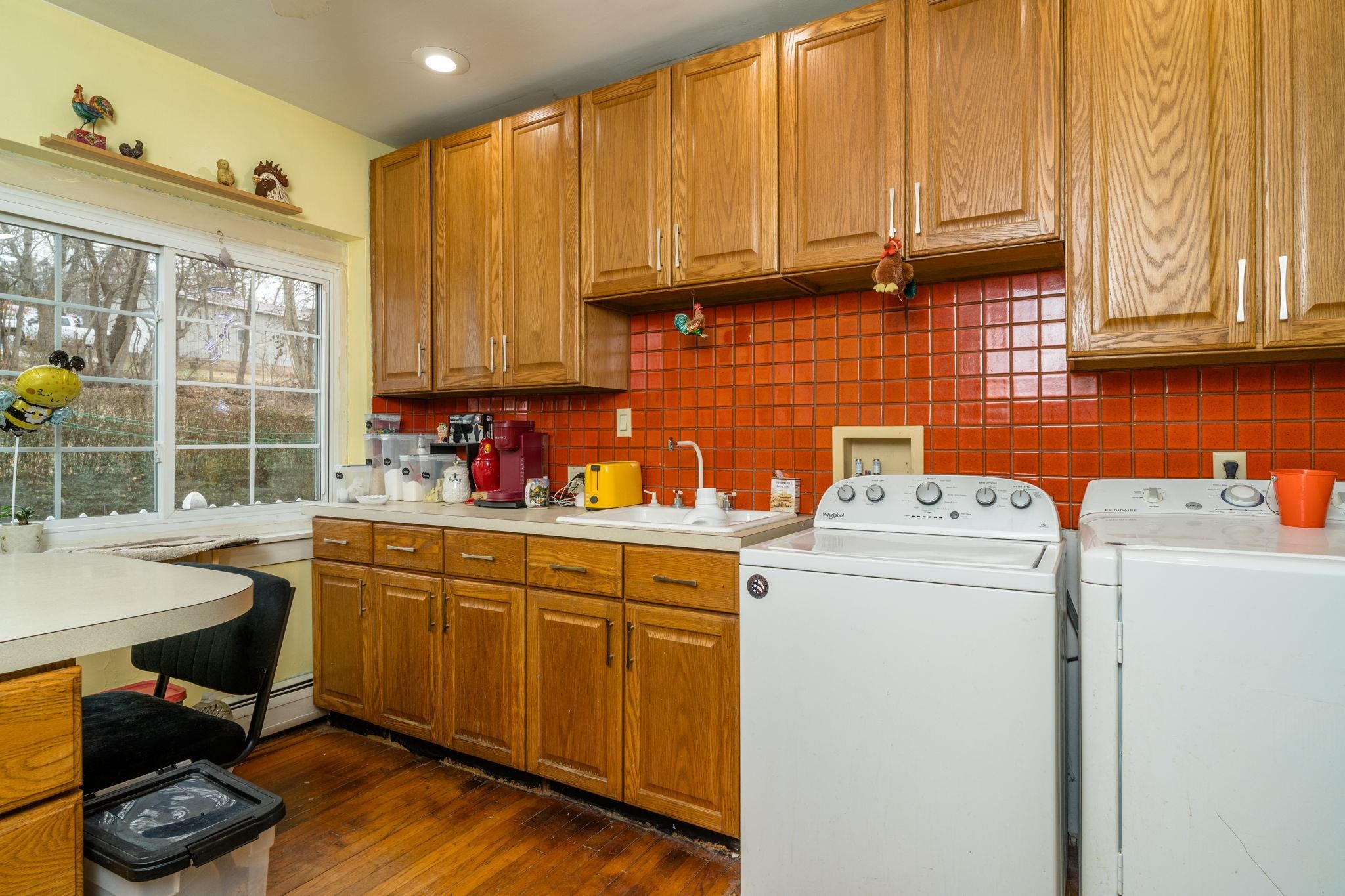 200 MONUMENT AVE, HARRISONBURG, Virginia 22801, 5 Bedrooms Bedrooms, ,2 BathroomsBathrooms,Residential,200 MONUMENT AVE,673432 MLS # 673432