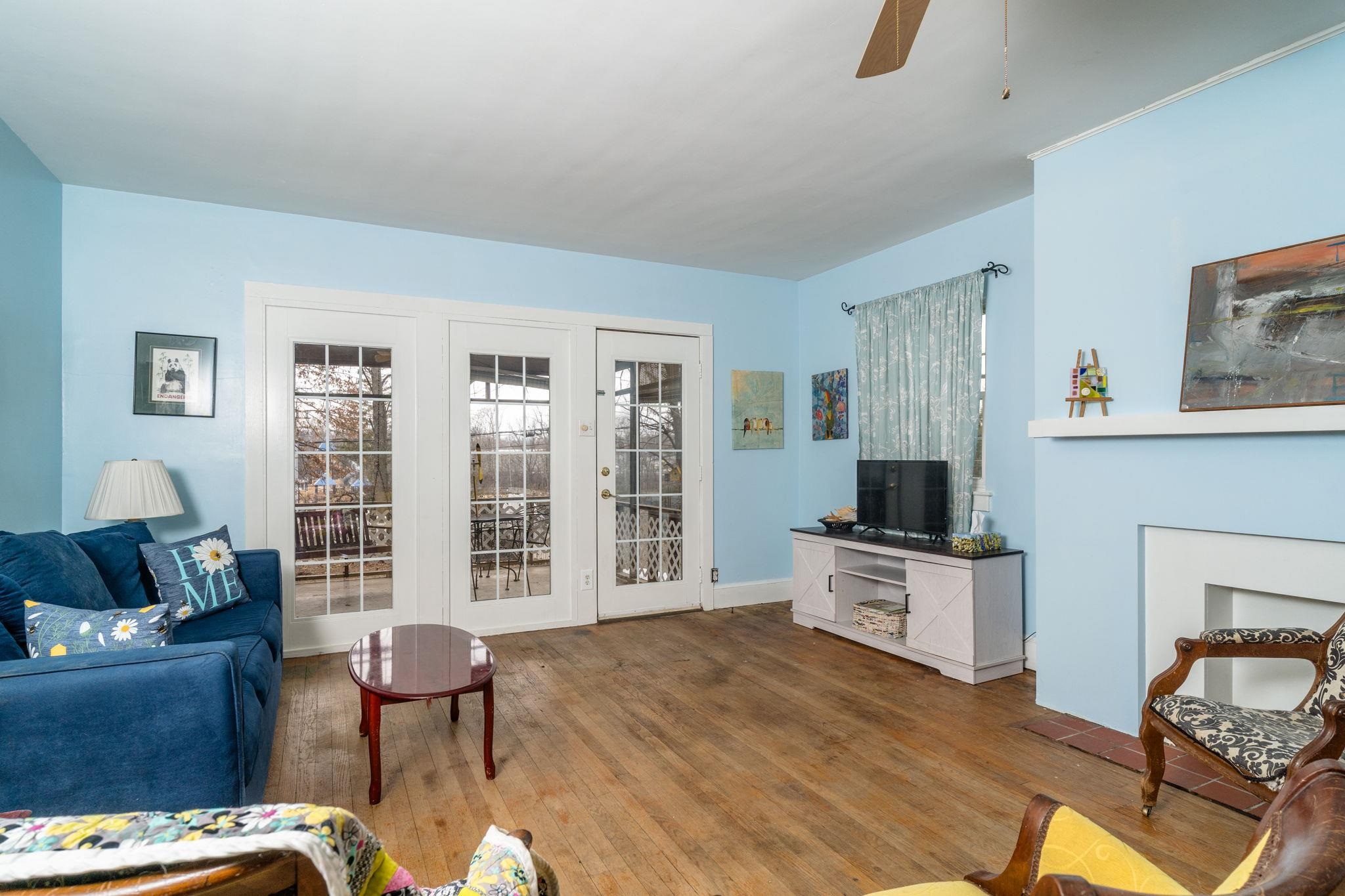 200 MONUMENT AVE, HARRISONBURG, Virginia 22801, 5 Bedrooms Bedrooms, ,2 BathroomsBathrooms,Residential,200 MONUMENT AVE,673432 MLS # 673432