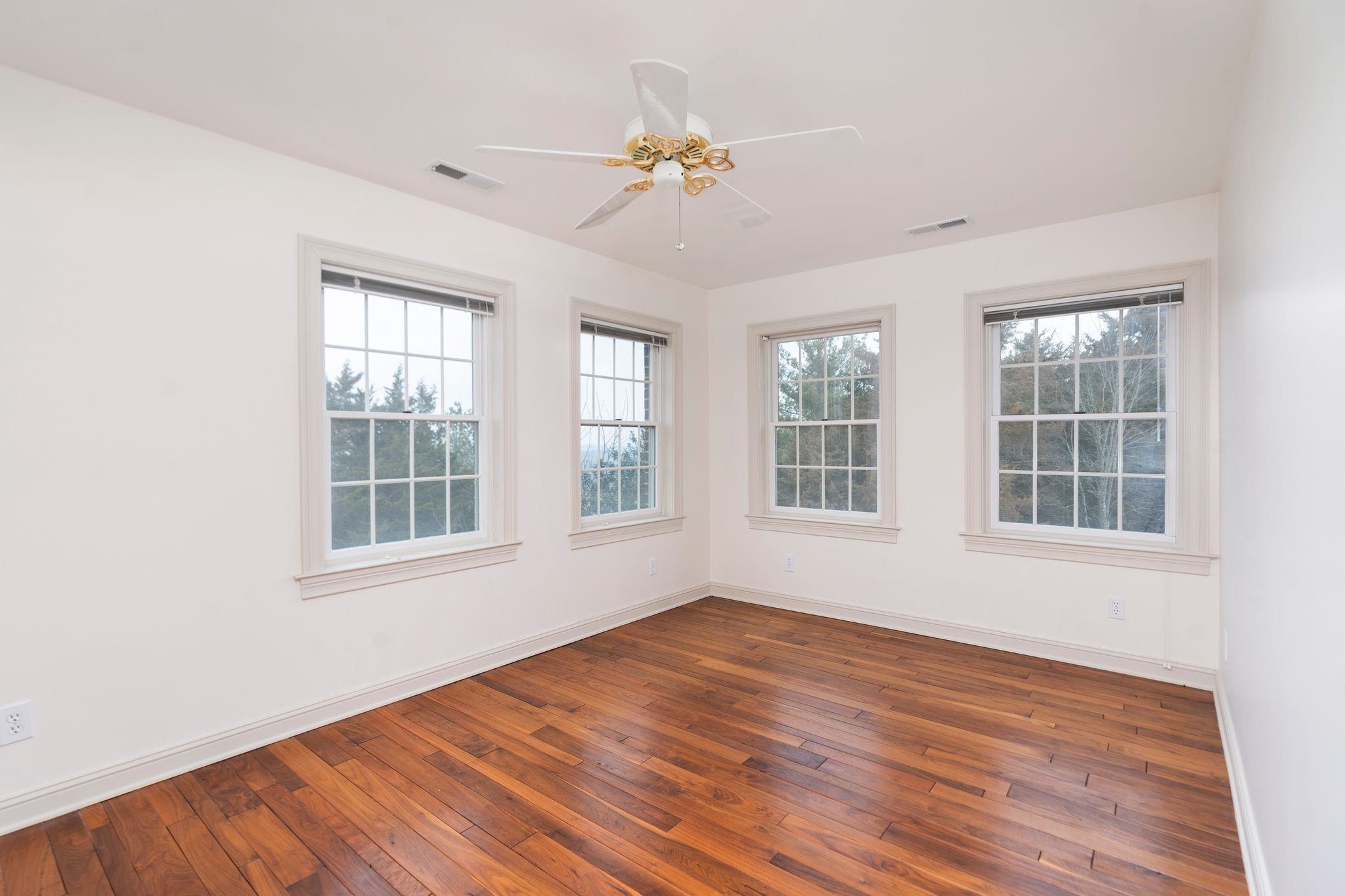 3 WALNUT VALLEY LN, WEYERS CAVE, Virginia 24486, 4 Bedrooms Bedrooms, ,3 BathroomsBathrooms,Residential,Slate Hill Farm,3 WALNUT VALLEY LN,673437 MLS # 673437 3 WALNUT VALLEY LN, WEYERS CAVE, Virginia 24486, 4 Bedrooms Bedrooms, ,3 BathroomsBathrooms,Residential,Slate Hill Farm,3 WALNUT VALLEY LN,673437 MLS # 673437