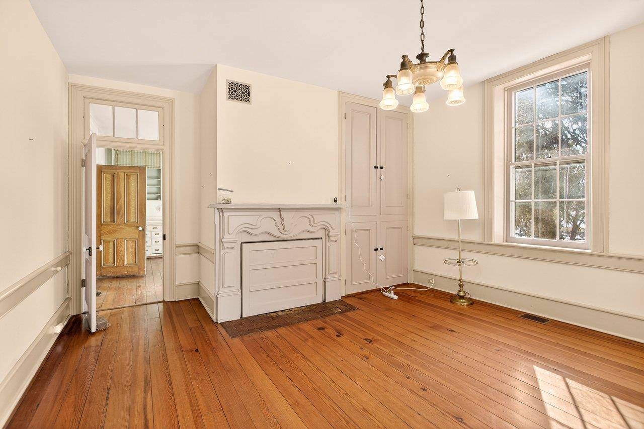 17442 EVERGREEN VALLEY RD, TIMBERVILLE, Virginia 22853, 6 Bedrooms Bedrooms, ,3 BathroomsBathrooms,Residential,