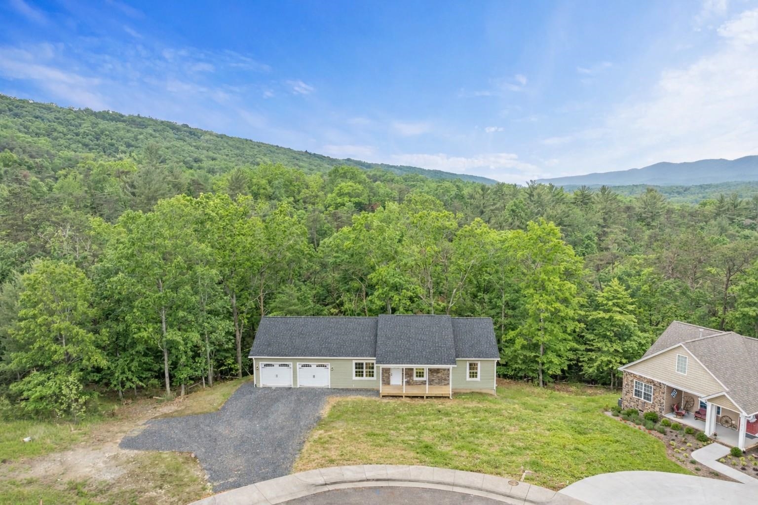 201 CREEK VALLEY DR, BASYE, Virginia 22810, 3 Bedrooms Bedrooms, ,2 BathroomsBathrooms,Residential,201 CREEK VALLEY DR,673447 MLS # 673447