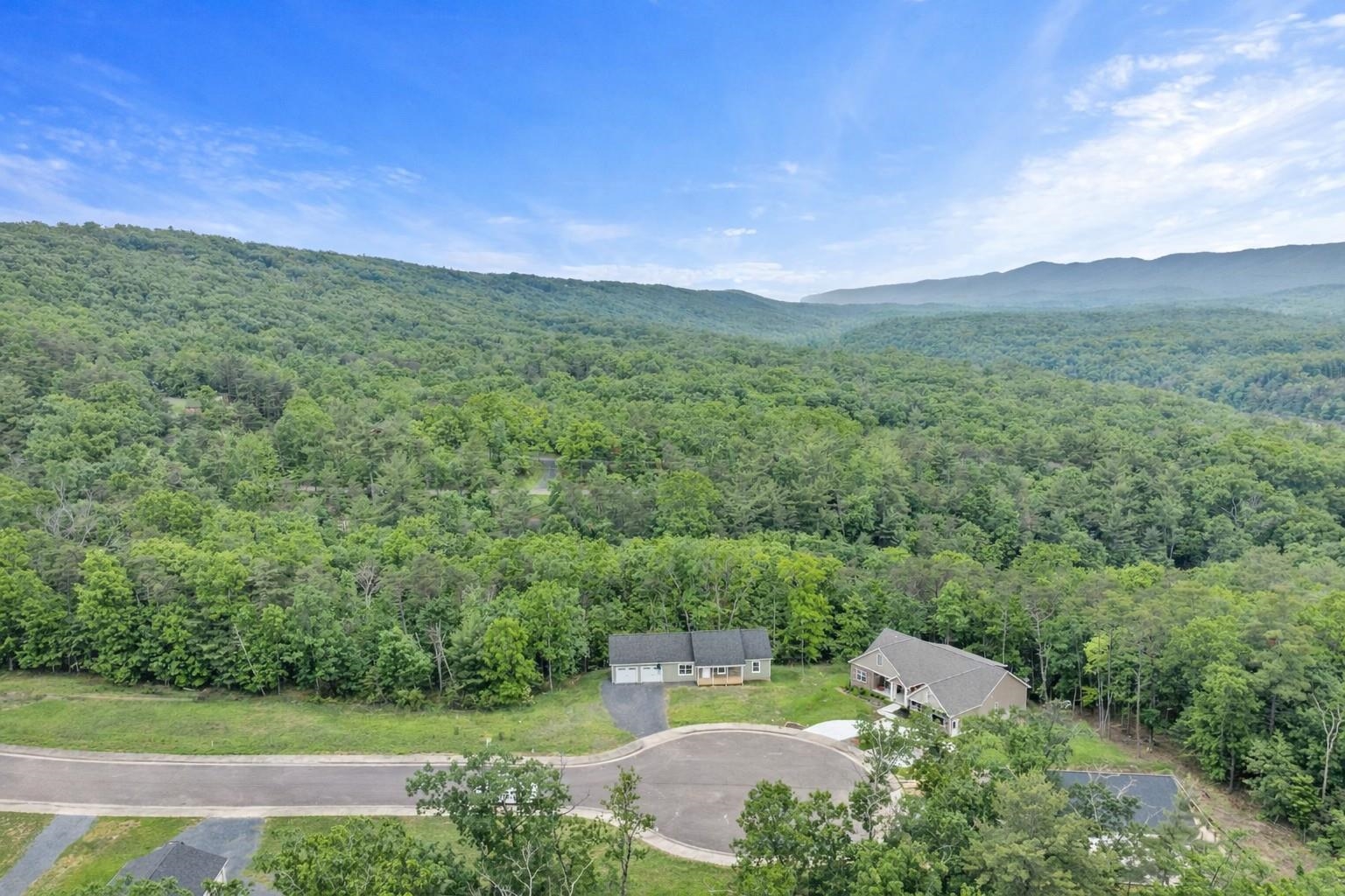 201 CREEK VALLEY DR, BASYE, Virginia 22810, 3 Bedrooms Bedrooms, ,2 BathroomsBathrooms,Residential,201 CREEK VALLEY DR,673447 MLS # 673447