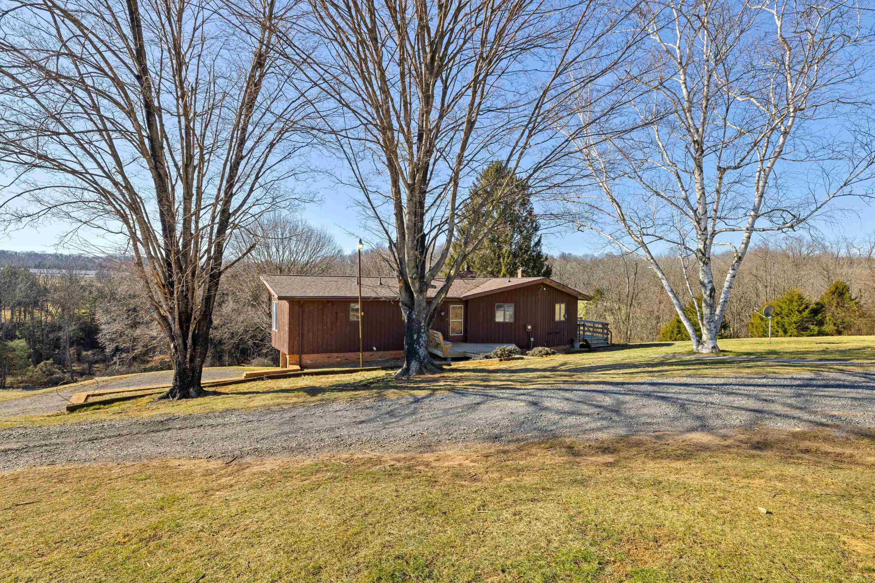 355 FAIRBURN RD, MOUNT SOLON, Virginia 22843, 3 Bedrooms Bedrooms, ,2 BathroomsBathrooms,Residential,355 FAIRBURN RD,673452 MLS # 673452