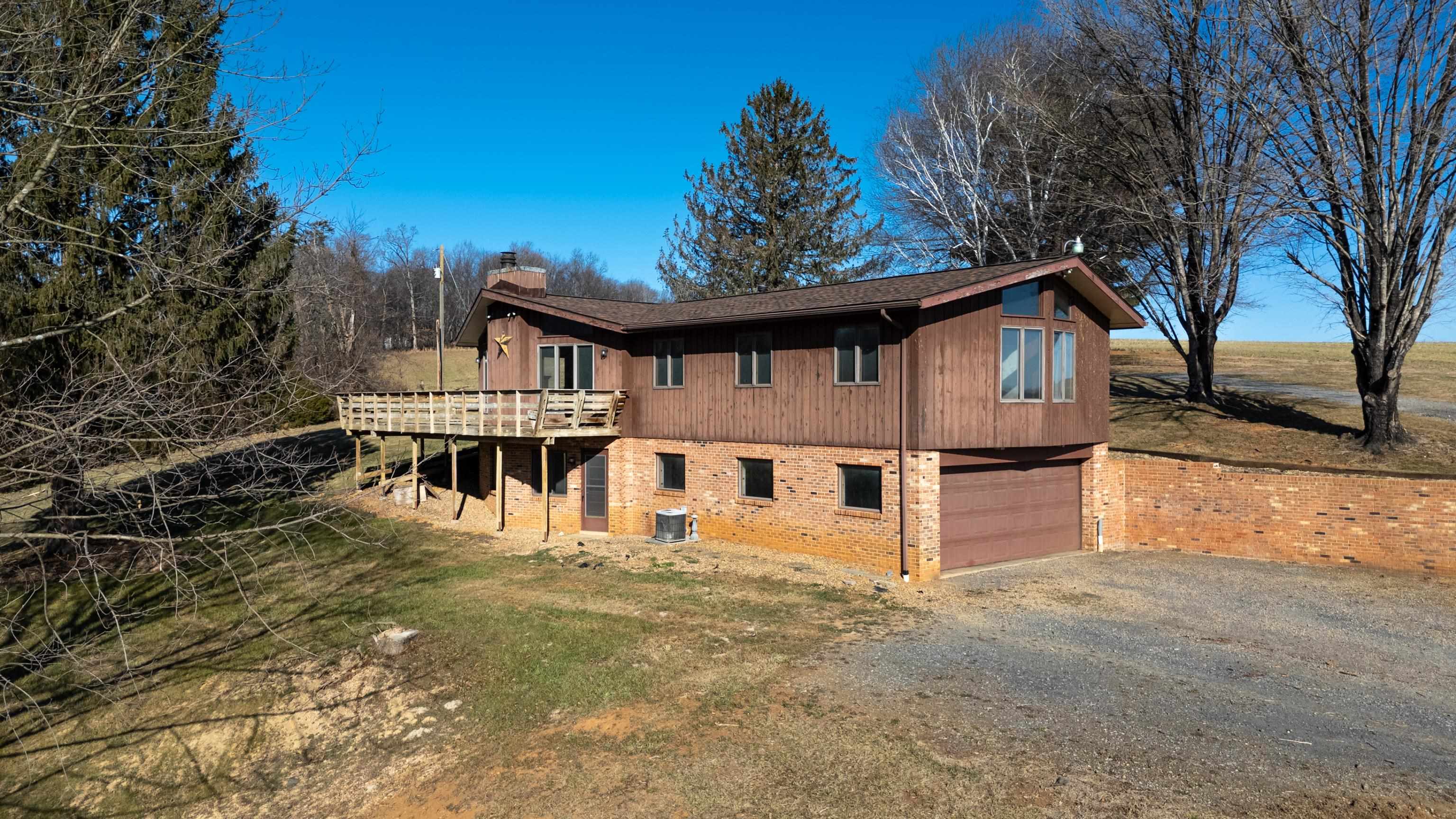 355 FAIRBURN RD, MOUNT SOLON, Virginia 22843, 3 Bedrooms Bedrooms, ,2 BathroomsBathrooms,Residential,355 FAIRBURN RD,673452 MLS # 673452