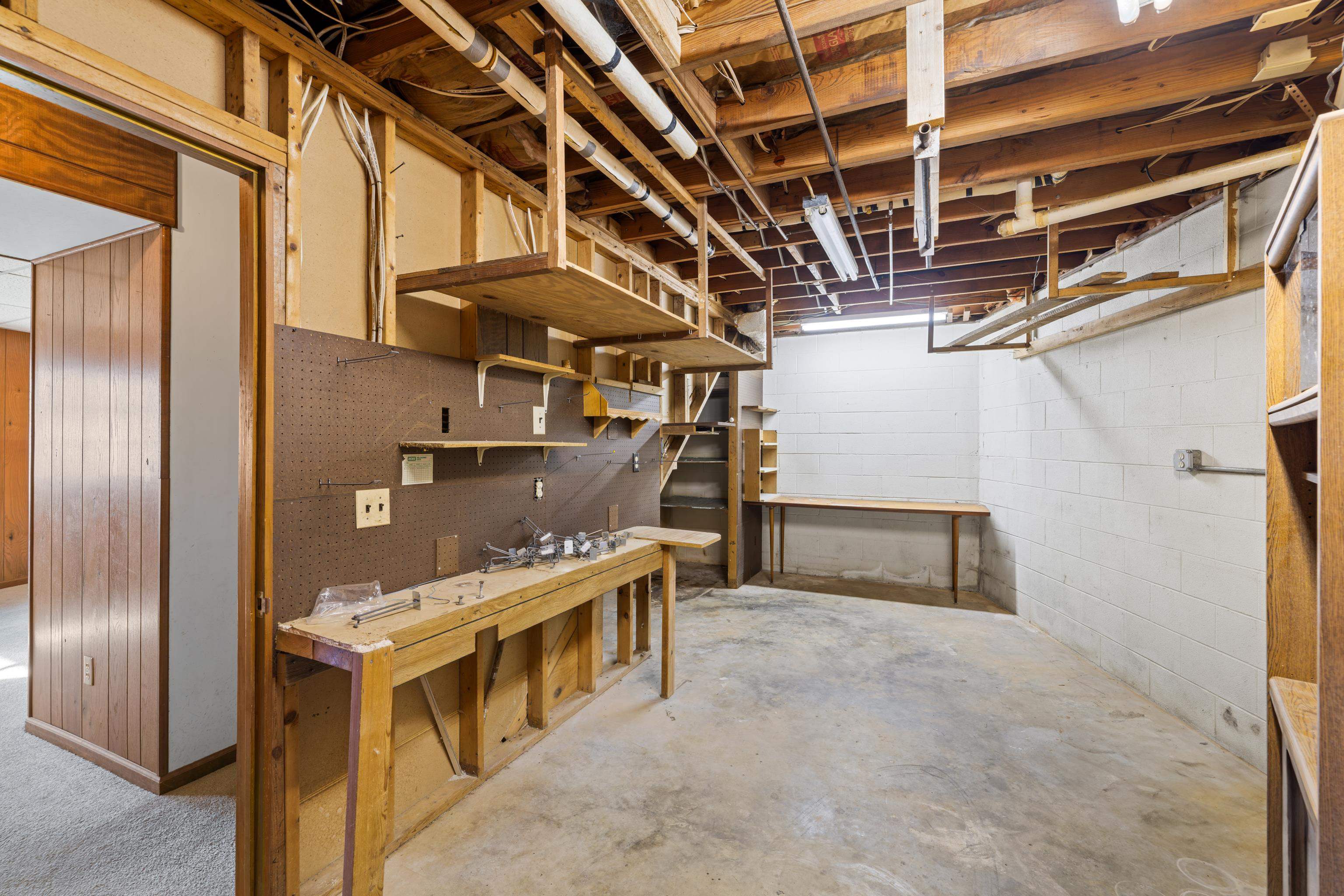 355 FAIRBURN RD, MOUNT SOLON, Virginia 22843, 3 Bedrooms Bedrooms, ,2 BathroomsBathrooms,Residential,355 FAIRBURN RD,673452 MLS # 673452