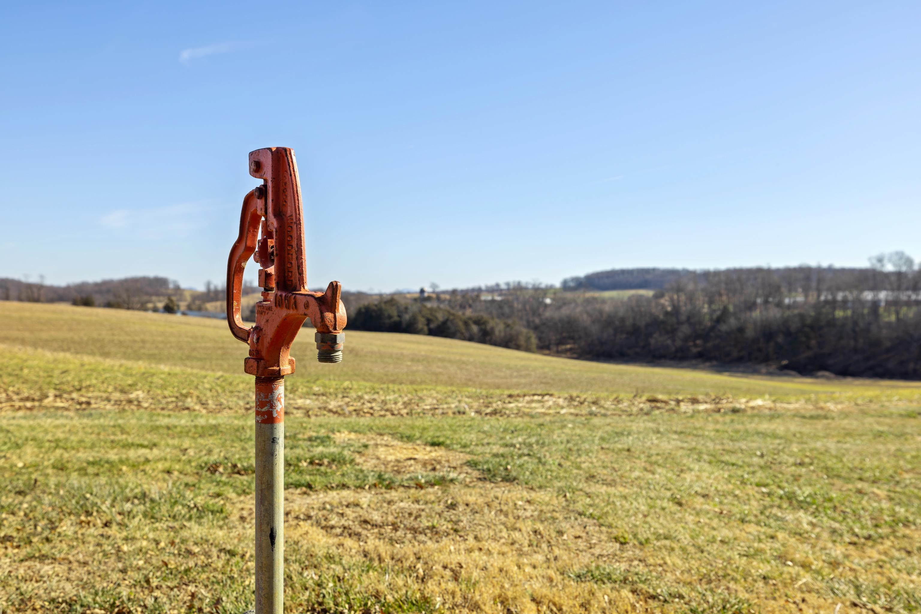 355 FAIRBURN RD, MOUNT SOLON, Virginia 22843, 3 Bedrooms Bedrooms, ,2 BathroomsBathrooms,Residential,355 FAIRBURN RD,673452 MLS # 673452