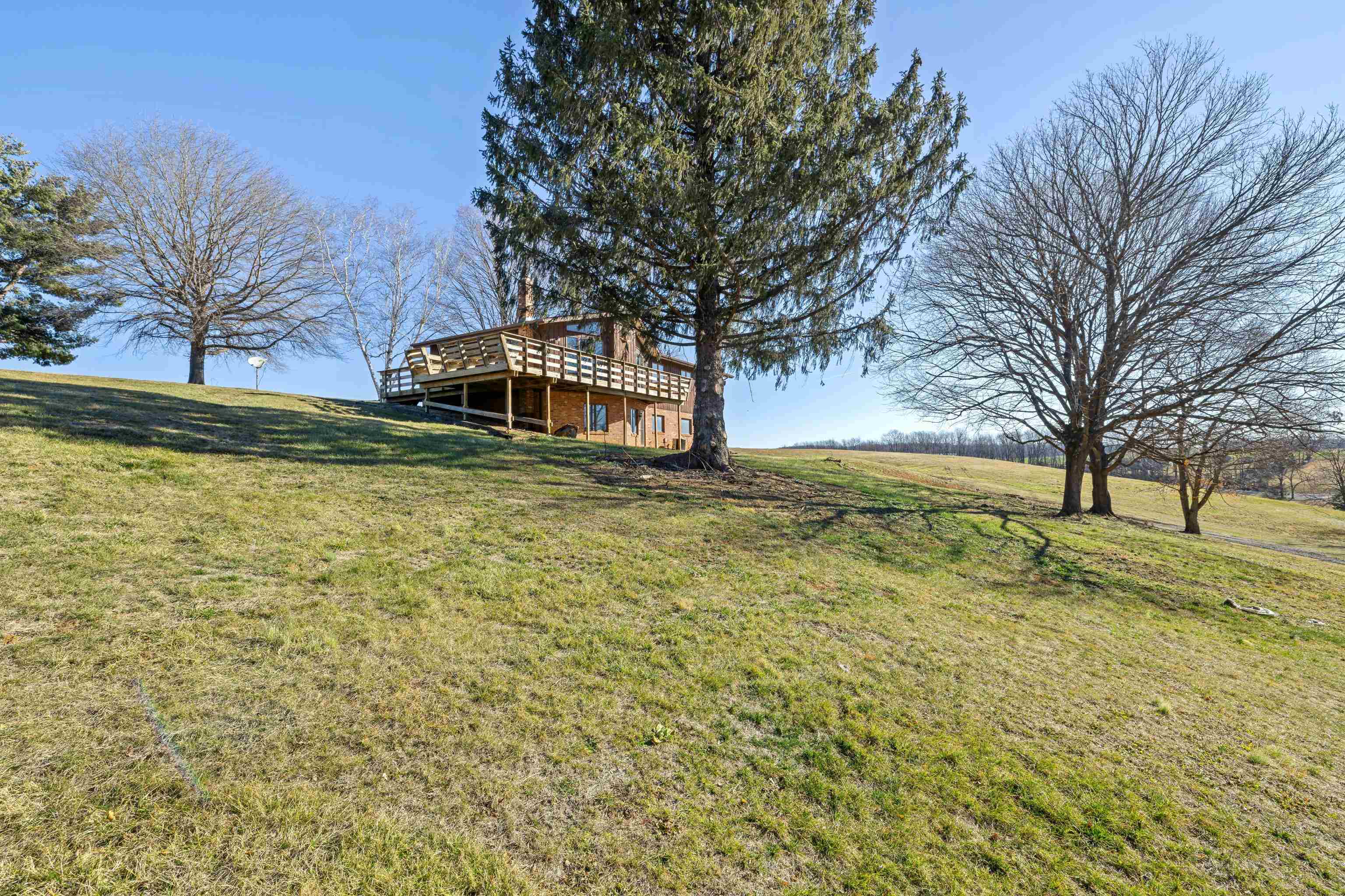 355 FAIRBURN RD, MOUNT SOLON, Virginia 22843, 3 Bedrooms Bedrooms, ,2 BathroomsBathrooms,Residential,355 FAIRBURN RD,673452 MLS # 673452